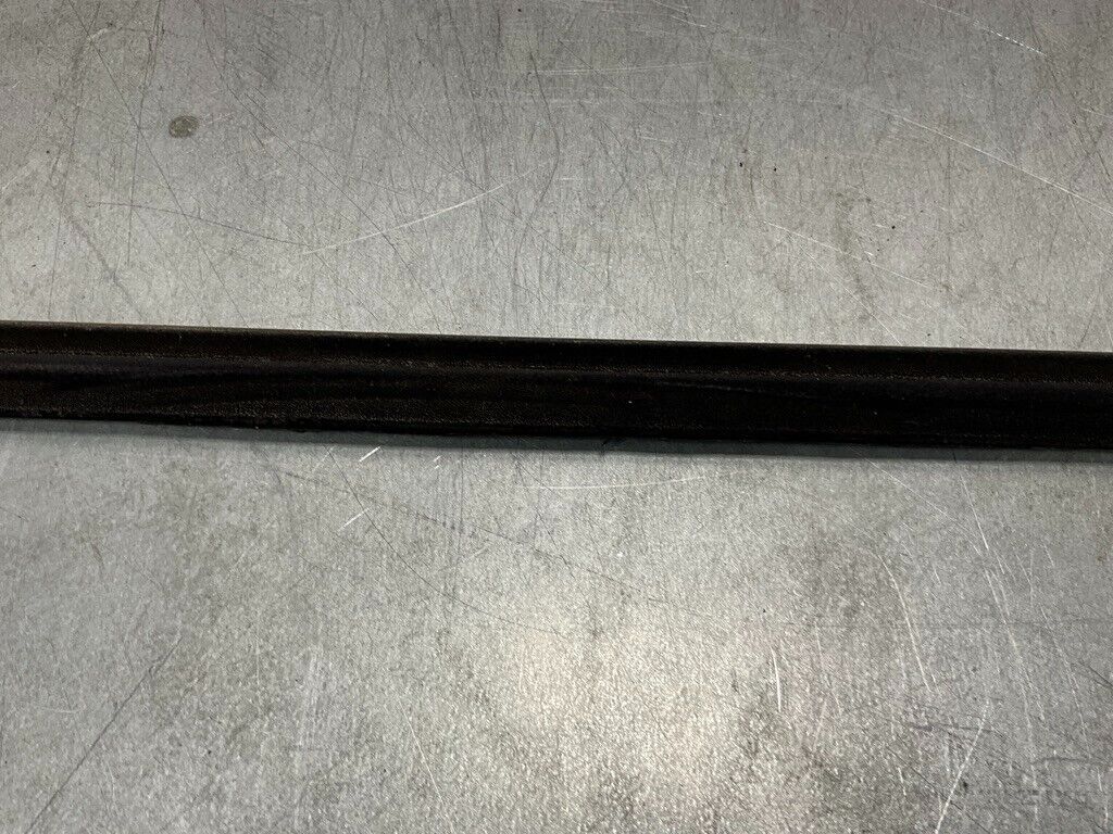 2004 Nissan Z33 350Z Passenger Door Shell Glass Felt Weatherstrip Oem 25Bdqf3 - On Point Parts Inc