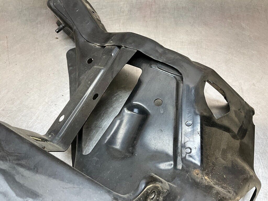 2004 Nissan Z33 350Z Passenger Right Headlight Basket Bracket Oem 25Bdqf3 - On Point Parts Inc