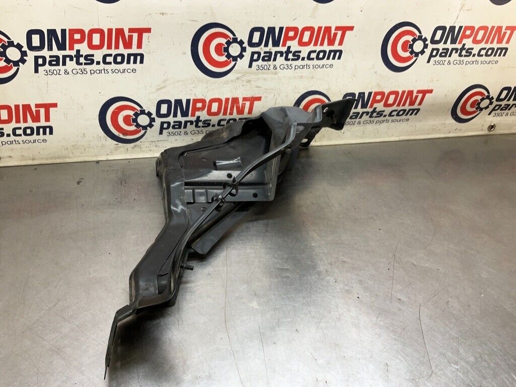 2004 Nissan Z33 350Z Passenger Right Headlight Basket Bracket Oem 25Bdqf3 - On Point Parts Inc
