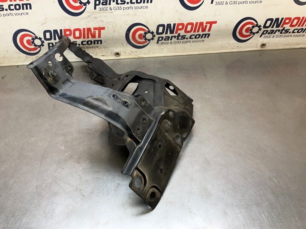 2004 Nissan Z33 350Z Passenger Right Headlight Basket Bracket Oem 25Bdqf3 - On Point Parts Inc