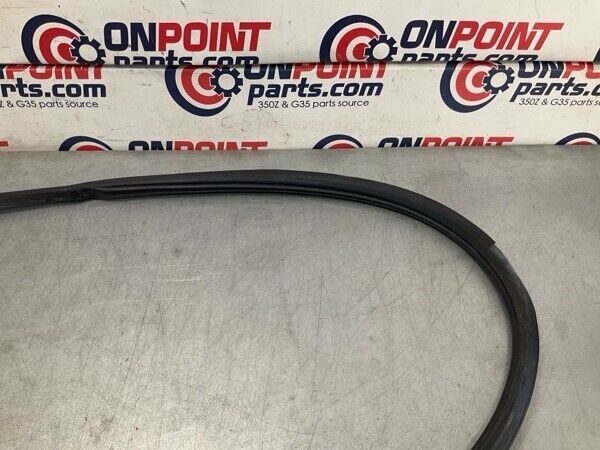 2003 Nissan Z33 350Z Passenger Door Frame Weatherstrip Seal Oem 13Benfe - On Point Parts Inc