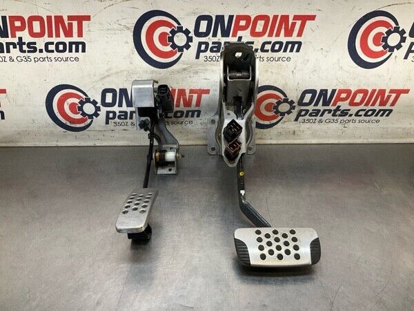 2005 Nissan Z33 350Z Automatic Throttle Brake Pedal Set Oem 12Bfdfi - On Point Parts Inc