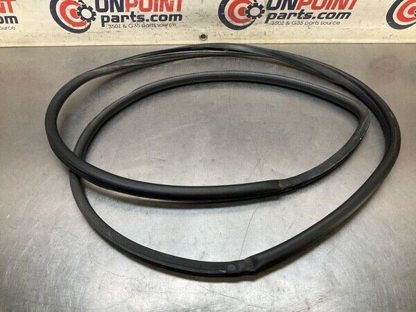 2005 Nissan Z33 350Z Driver Door Frame Weatherstrip Seal Oem 11Bfyfa - On Point Parts Inc
