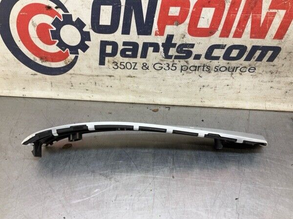 2005 Nissan Z33 350Z Passenger Door Panel Grab Handle Finisher Trim Oem 22Bg3Fe - On Point Parts Inc