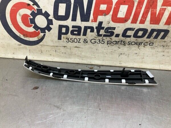 2005 Nissan Z33 350Z Passenger Door Panel Grab Handle Finisher Trim Oem 22Bg3Fe - On Point Parts Inc