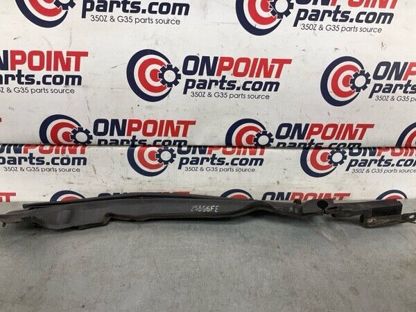 2008 Infiniti V36 G37 Front Passenger Hood Panel Weatherstrip Seal Oem 25Bg5Fe - On Point Parts Inc