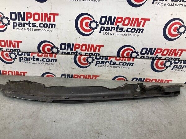 2008 Infiniti V36 G37 Front Passenger Hood Panel Weatherstrip Seal Oem 25Bg5Fe - On Point Parts Inc