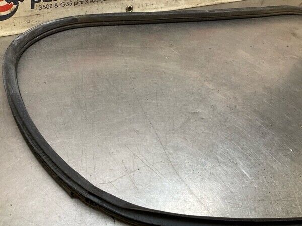 2005 Nissan Z33 350Z Front Driver Door Frame Weatherstrip Seal Oem 25Bhtfg - On Point Parts Inc