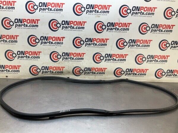 2005 Nissan Z33 350Z Front Passenger Door Shell Weatherstrip Seal Oem 25Bhtfe - On Point Parts Inc