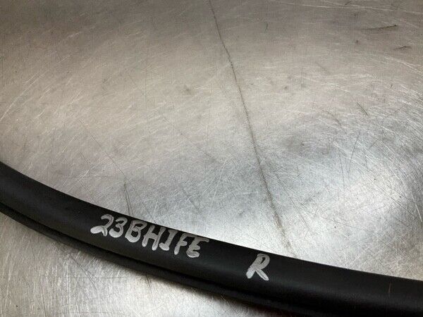 2006 Infiniti V35 G35 Front Passenger Door Frame Weatherstrip Seal Oem 23Bh1Fe - On Point Parts Inc