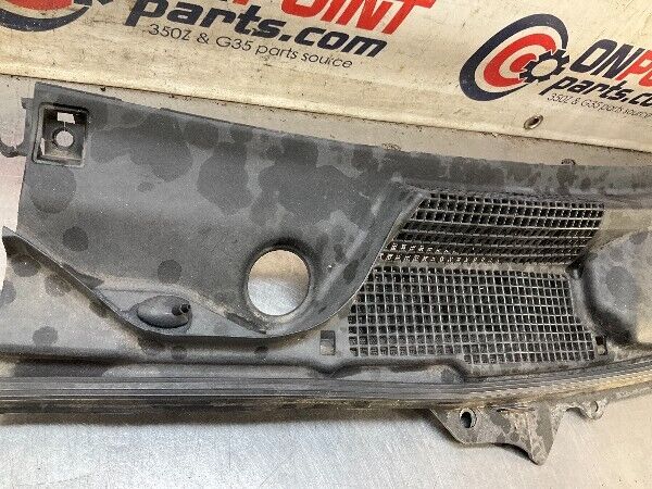 2005 Nissan Z33 350Z Front Windshield Cowl Wiper Cover Panel Oem 15Bijf3 - On Point Parts Inc