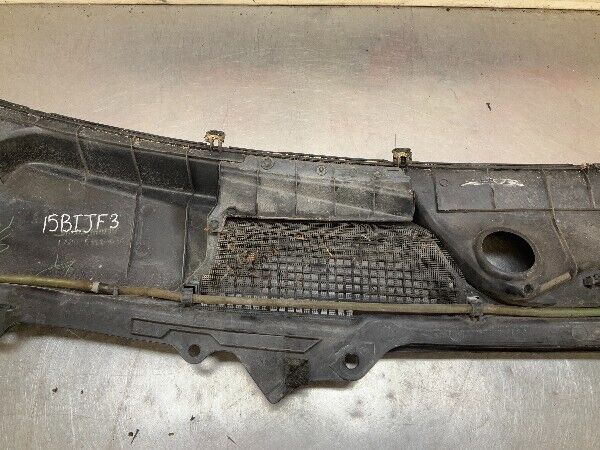 2005 Nissan Z33 350Z Front Windshield Cowl Wiper Cover Panel Oem 15Bijf3 - On Point Parts Inc