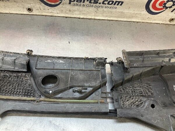 2005 Nissan Z33 350Z Front Windshield Cowl Wiper Cover Panel Oem 15Bijf3 - On Point Parts Inc