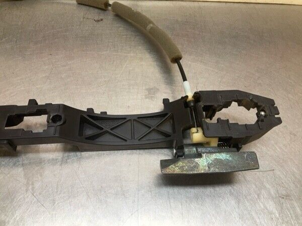 2011 Infiniti V36 G37 Front Passenger Exterior Door Handle Bracket Oem 24Bklfe - On Point Parts Inc