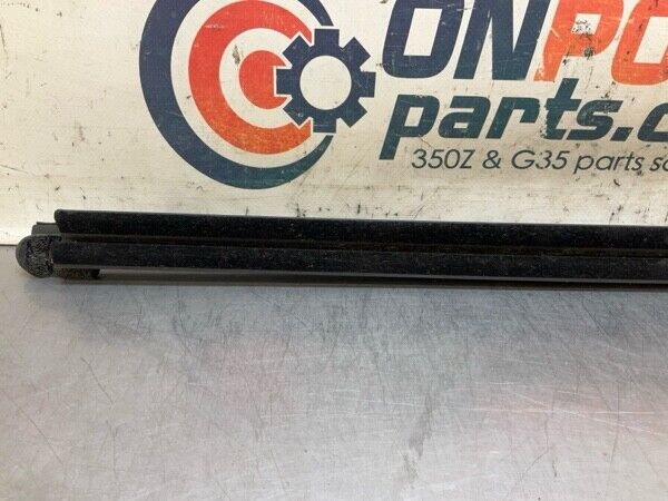 2013 Nissan A35 Maxima Front Driver Door Panel Window Felt Strip Oem 11Bagg7 - On Point Parts Inc