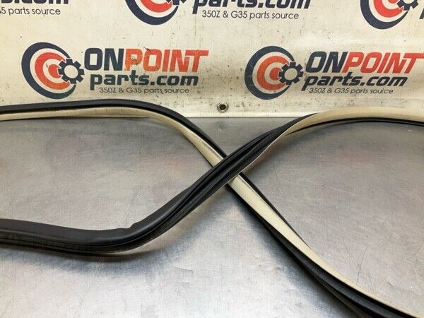 2013 Nissan A35 Maxima Front Passenger Door Frame Weatherstrip Oem 11Baggk - On Point Parts Inc