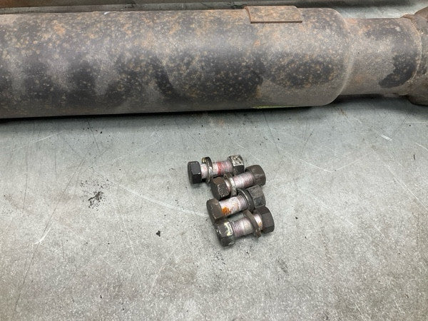 2006 Infiniti V35 G35 Front Driveshaft 2 Piece Rwd Automatic Oem 13Bbeg0 - On Point Parts Inc