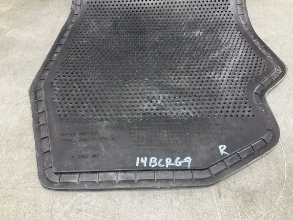 2005 Nissan Z33 350Z Front Passenger Carpet Floor Mat Oem 14Bcrg9 - On Point Parts Inc