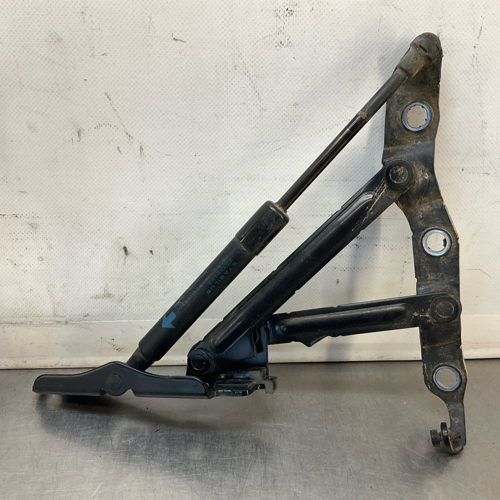 08-15 G37 Q60 Coupe Rear Trunk Lid Hinge Oem 12Bd4Gi - On Point Parts Inc