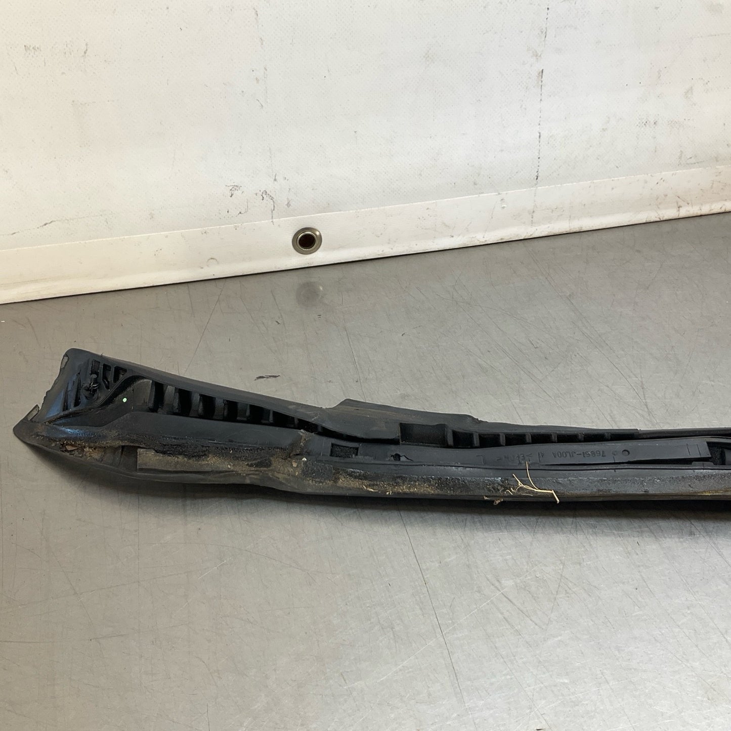 08-15 G37 Q60 Coupe Driver A Pillar Trim Weatherstrip Seal Oem 12Bd4Gg - On Point Parts Inc