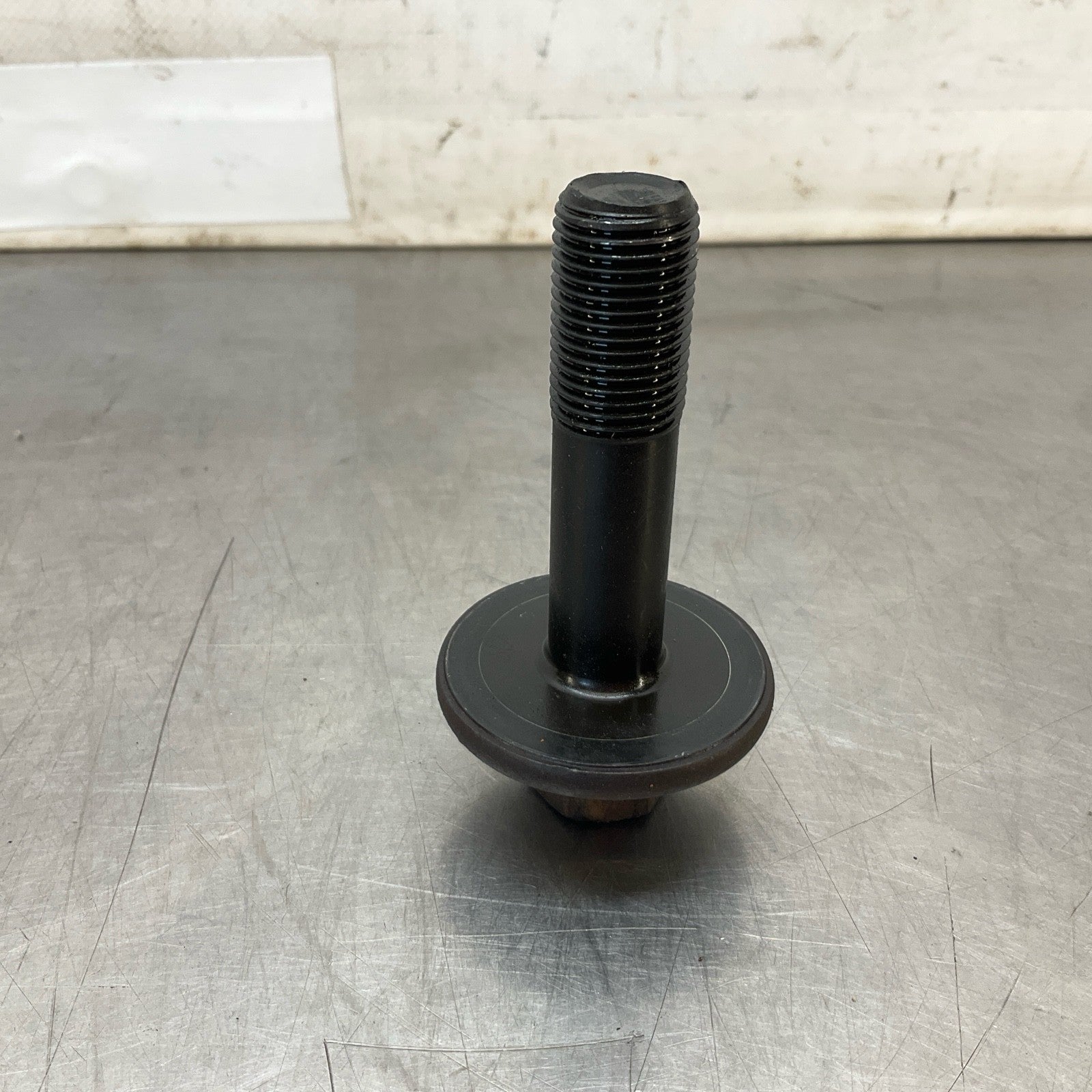 2015 Infiniti V36 G37 Engine Crankshaft Pully Bolt Oem 12Bd4Gi - On Point Parts Inc