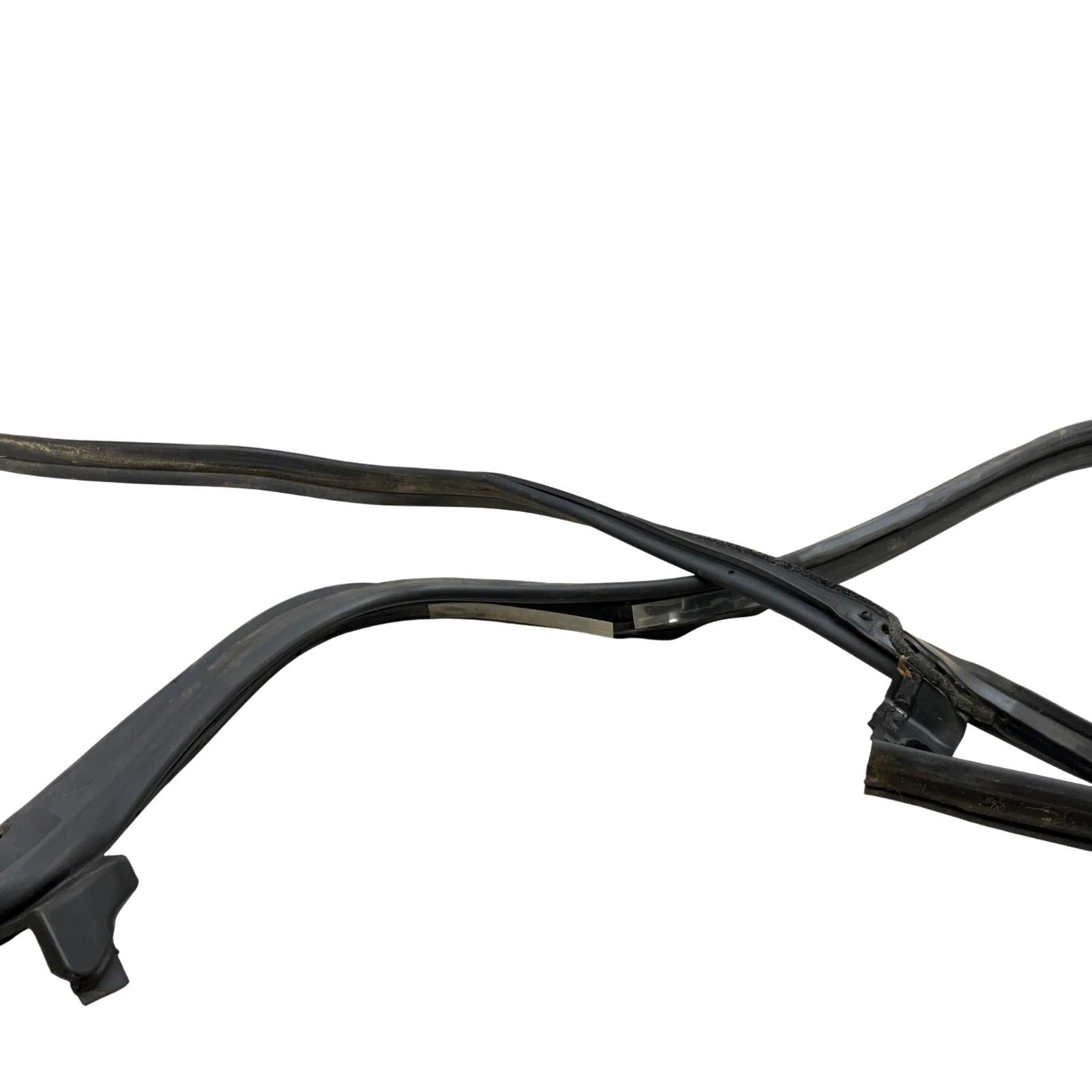 08-15 Infiniti G35 G37 Q40 Rear LH Door Shell Weatherstrip 82831JK000 OEM IPG - On Point Parts Inc