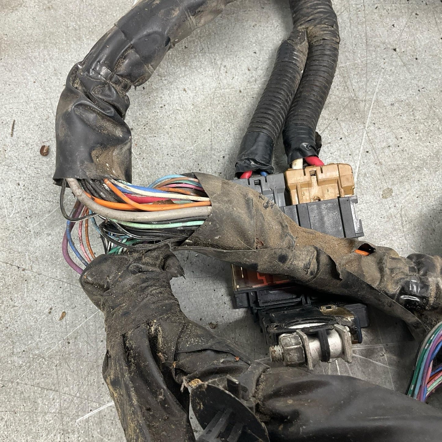 08-10 Infiniti G35 G37 VQ37VHR Auto Engine Bay Wire Harness 240121NC0B OEM IPG - On Point Parts Inc