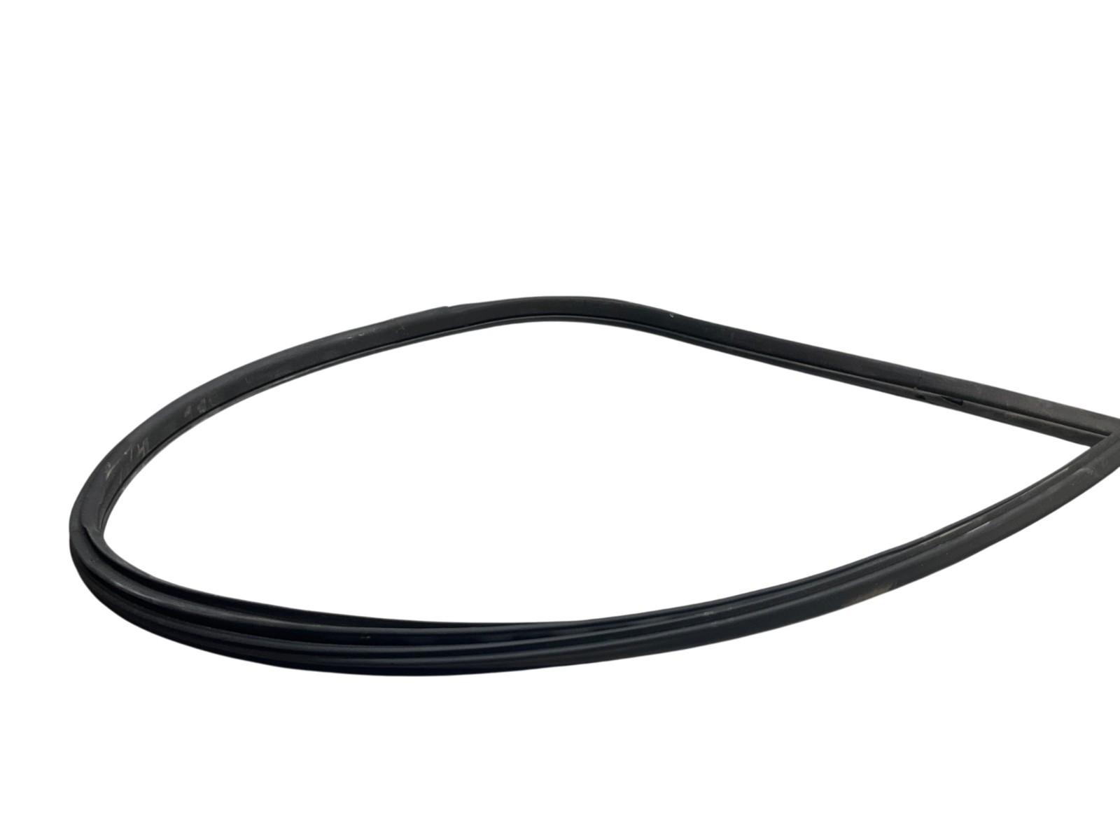 03-06 Infiniti G35 Driver Front Sedan Door Frame Weatherstrip 80831AL511 OEM Ckh - On Point Parts Inc