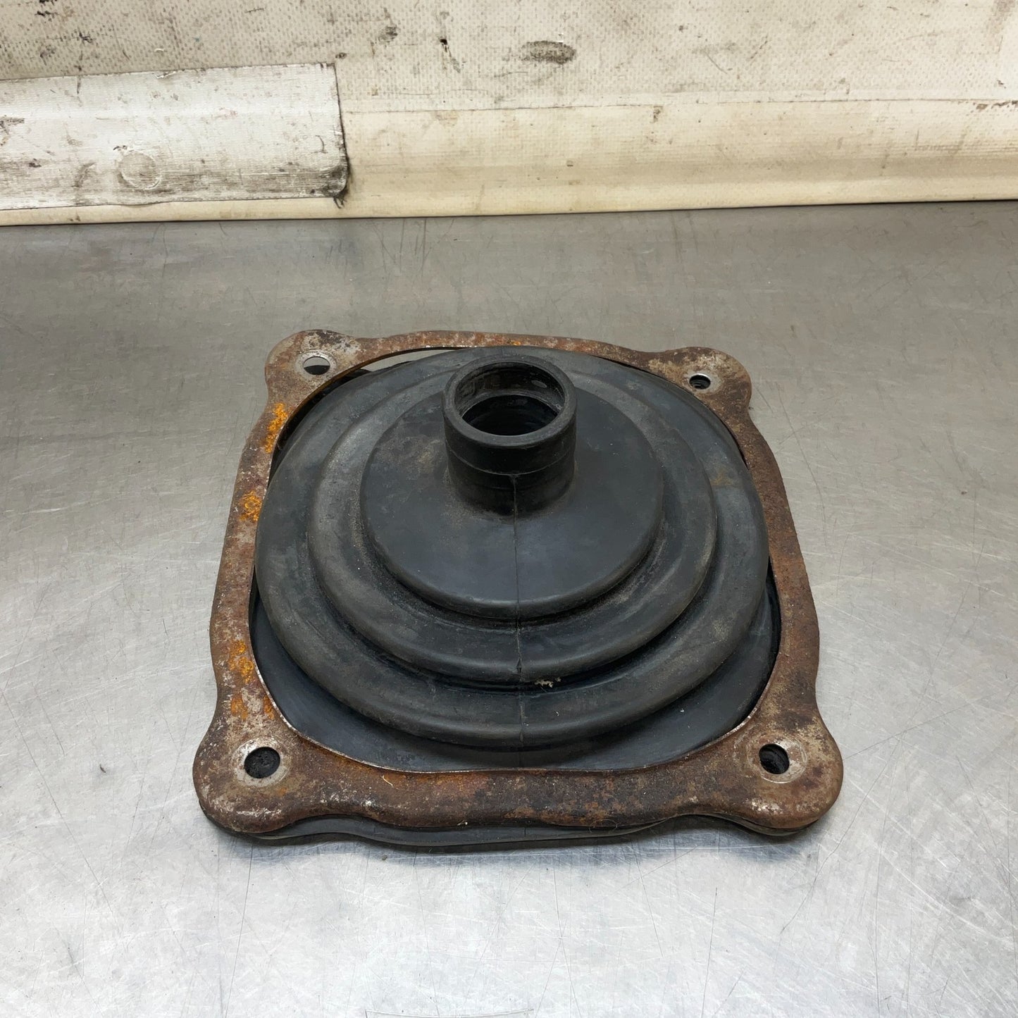 03-07 Nissan 350Z G35 Manual Rubber Shifter Boot Insulator 74960CD000 OEM bqgc