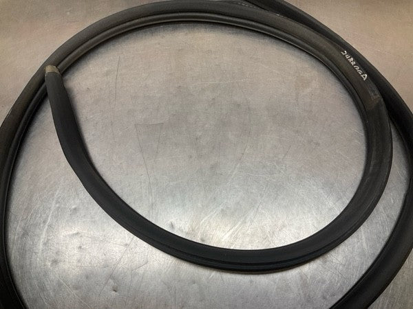 03-09 Nissan 350Z Convertible Driver Door Shell Weatherstrip 80831CE400 OEM bqga