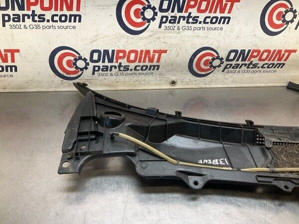 03-06 Nissan 350Z Driver Windshield Cowl Wiper Cover Panel 66863CD000 OEM enf