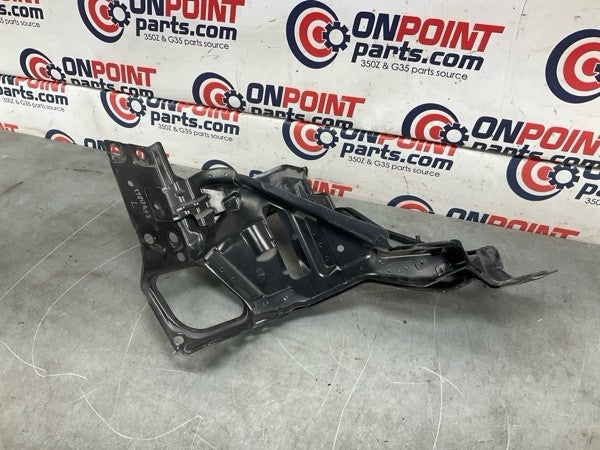 03-06 Nissan 350Z Driver LH Headlight Basket Bracket 62521CD000 OEM 24Bbqg3
