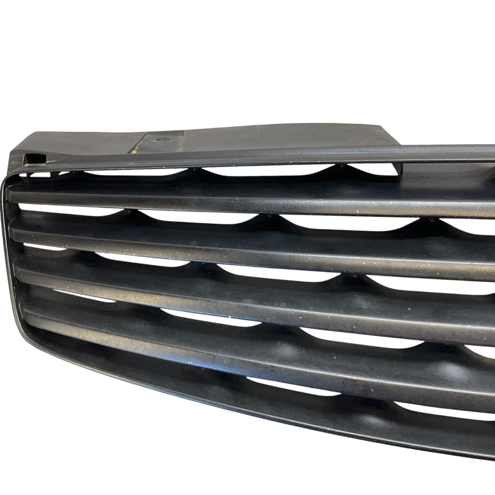 03-07 Infiniti G35 Coupe Front Bumper Grille with Emblem 62070AM800 OEM K1F