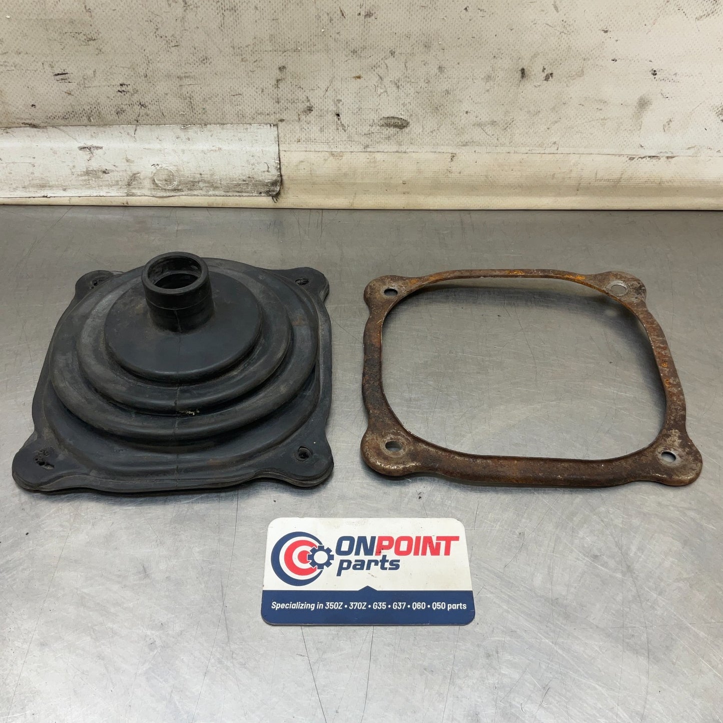 03-07 Nissan 350Z G35 Manual Rubber Shifter Boot Insulator 74960CD000 OEM bqgc