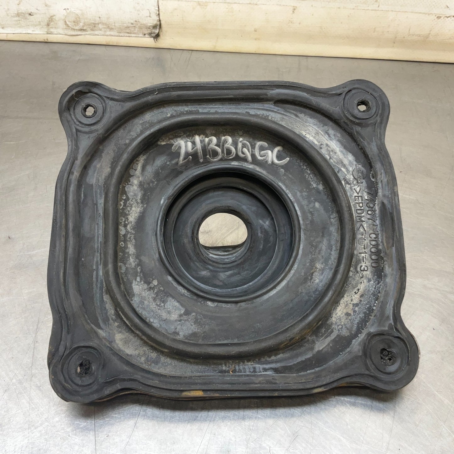 03-07 Nissan 350Z G35 Manual Rubber Shifter Boot Insulator 74960CD000 OEM bqgc