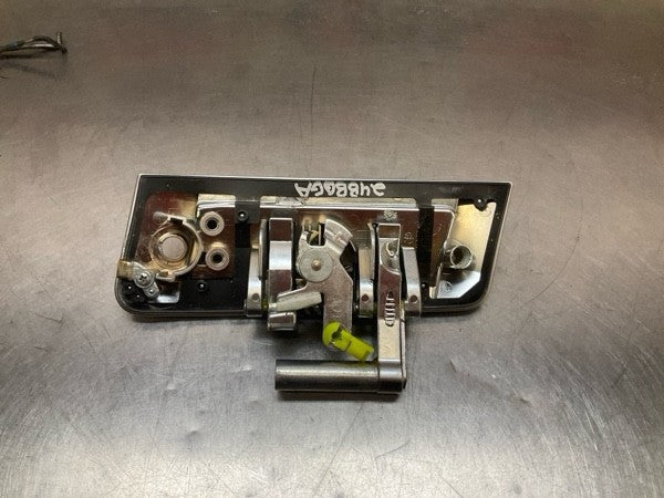 03-09 Nissan 350Z Driver Left Exterior Door Handle 80607CD41E OEM 24Bbqga