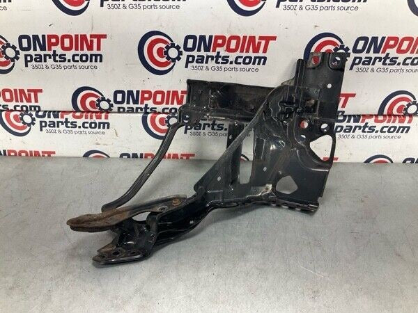 03-06 Nissan 350Z Passenger RH Front Headlight Basket Bracket 62520CD000 OEM enf
