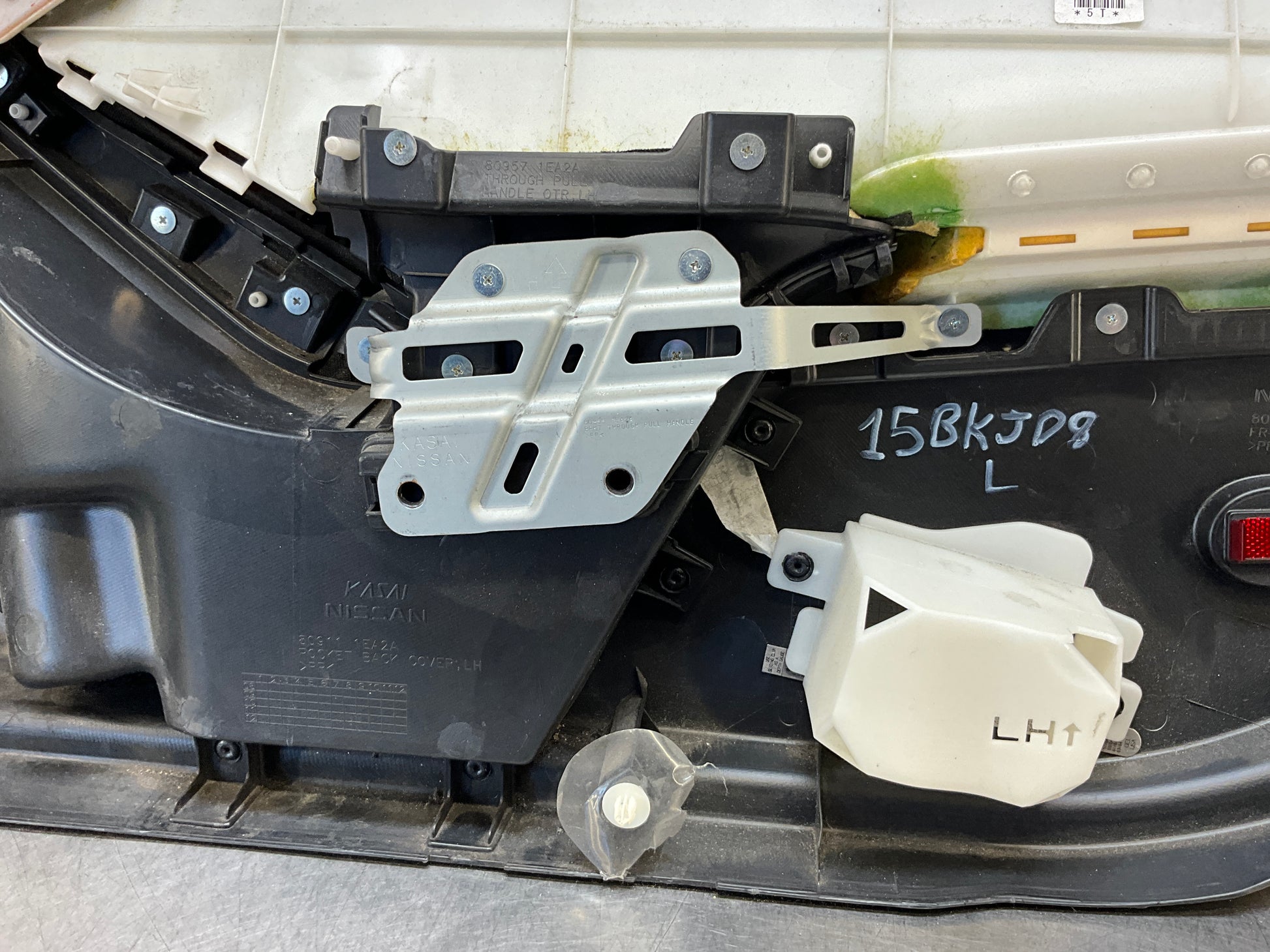 2009 Nissan 370Z Driver Left Interior Door Panel OEM 15BKJD8 - On Point Parts Inc