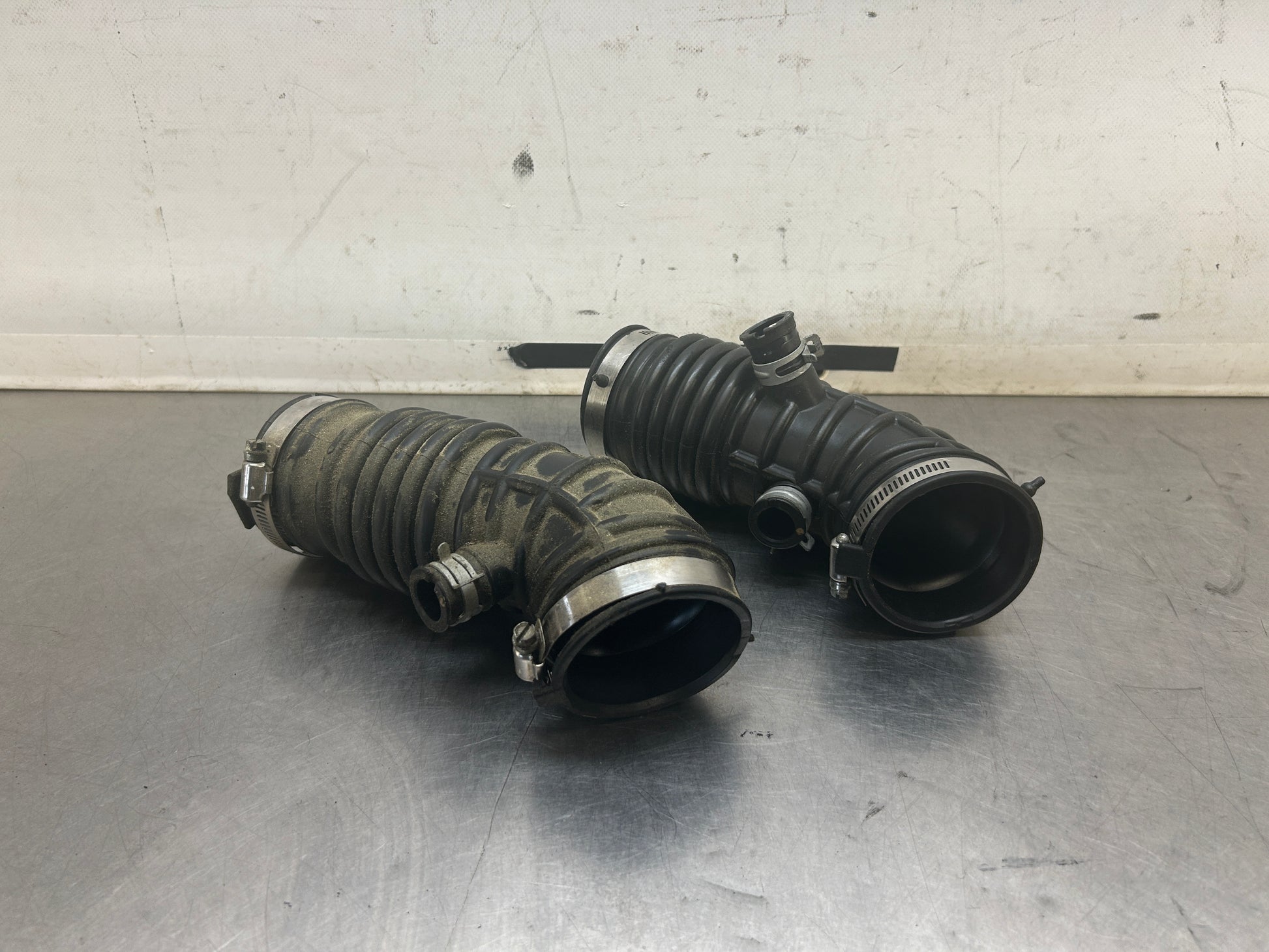 2012 Infiniti V36 G37 Driver Passenger Air Intake Flex Duct Tubes Oem - On Point Parts Inc