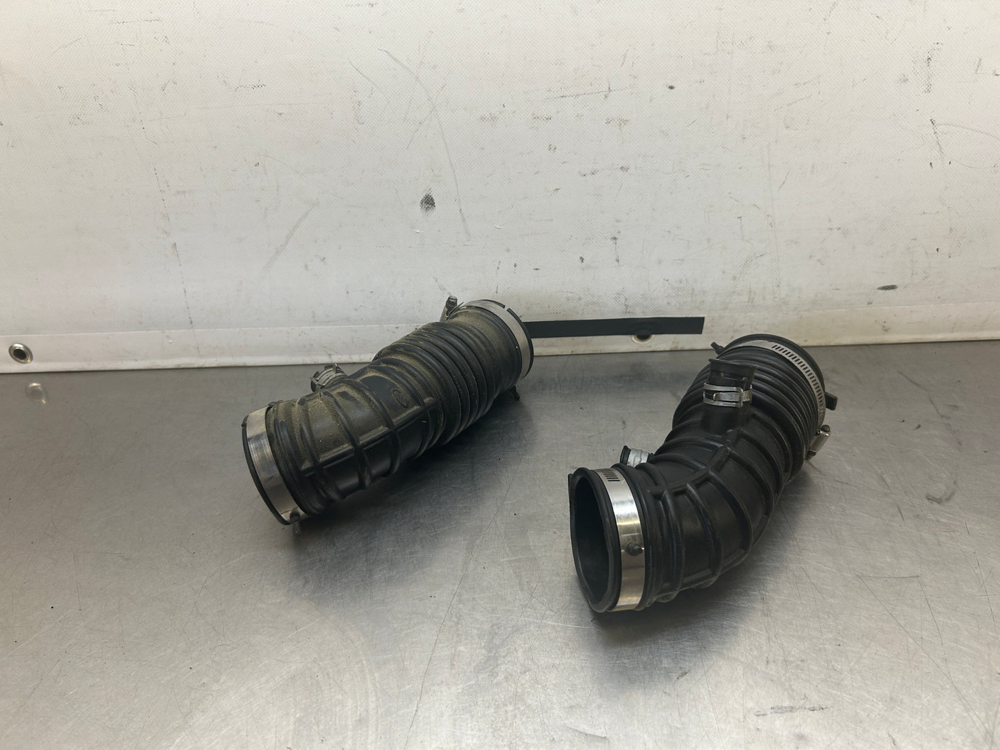 2012 Infiniti V36 G37 Driver Passenger Air Intake Flex Duct Tubes Oem - On Point Parts Inc