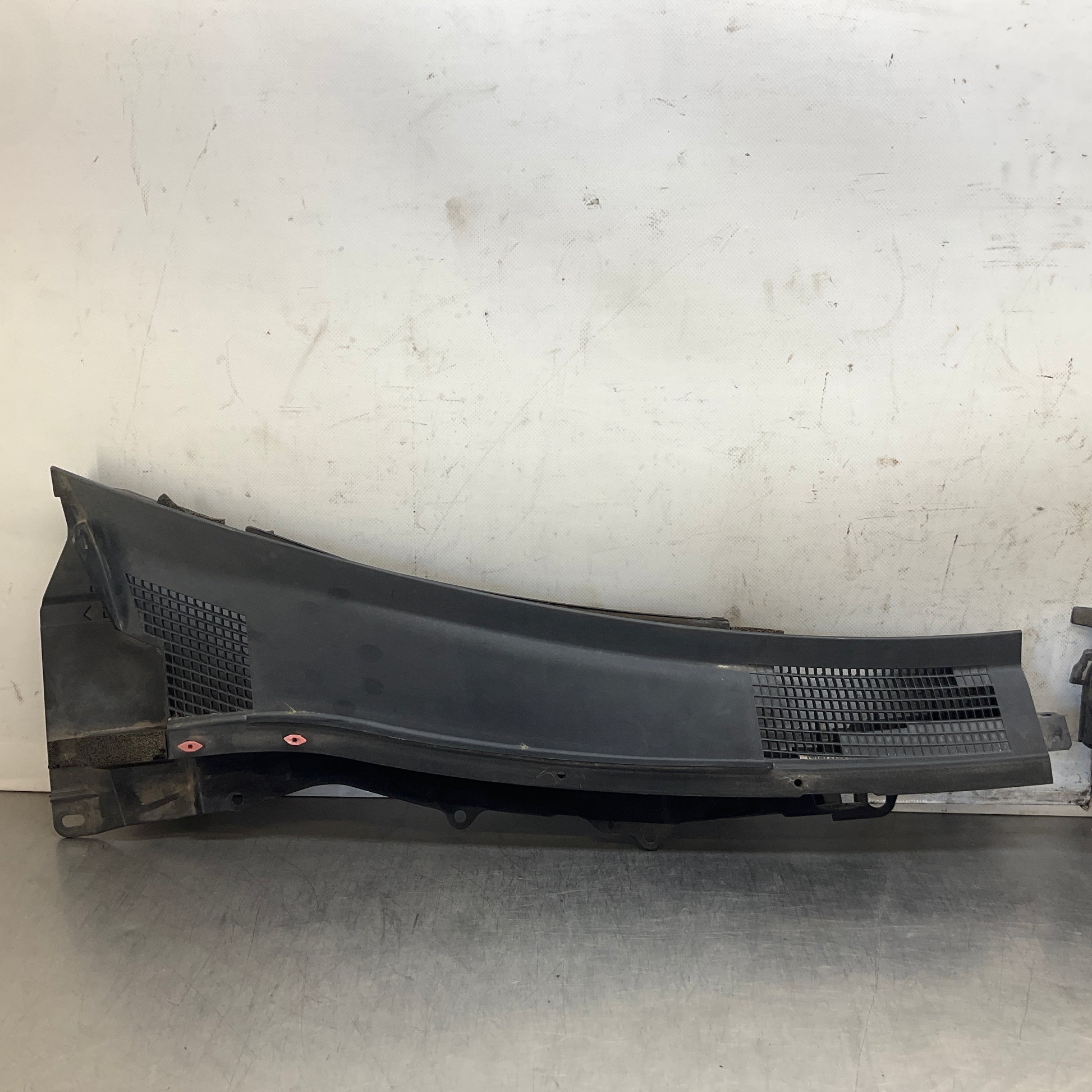 2011 Infiniti V36 G37 Front Windshield Cowl Wiper Cover Panel Oem 24Bklf3 - On Point Parts Inc