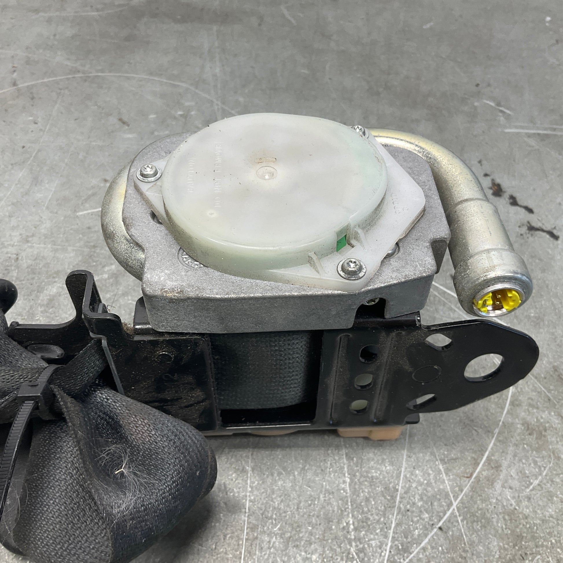 2004 Nissan Z33 350Z Driver Seat Belt Retractor Tensioner Oem 15Bapgg - On Point Parts Inc