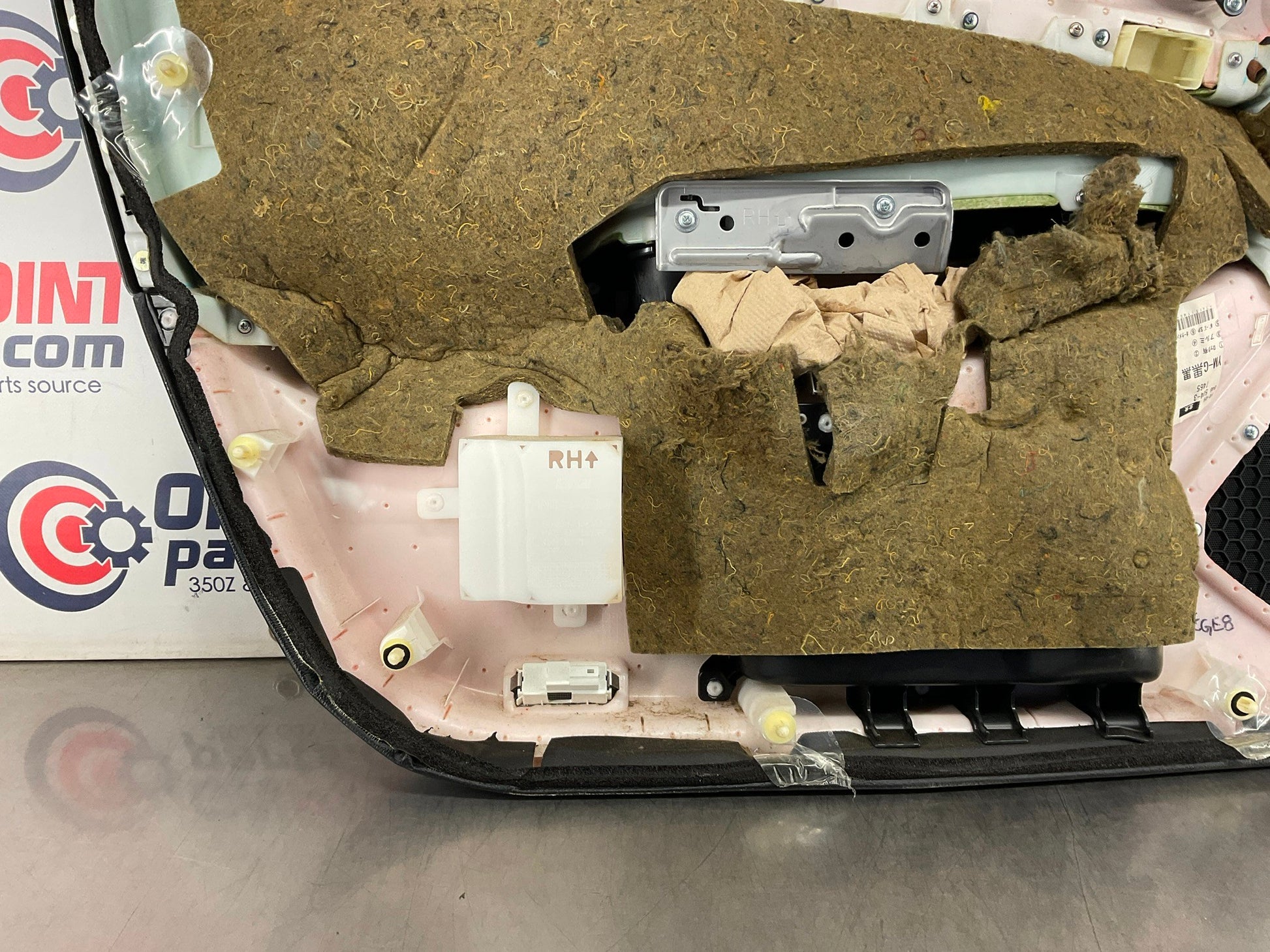 2013 Infiniti G37 Sedan Passenger Right Front Interior Door Panel OEM 12BCGE8 - On Point Parts Inc