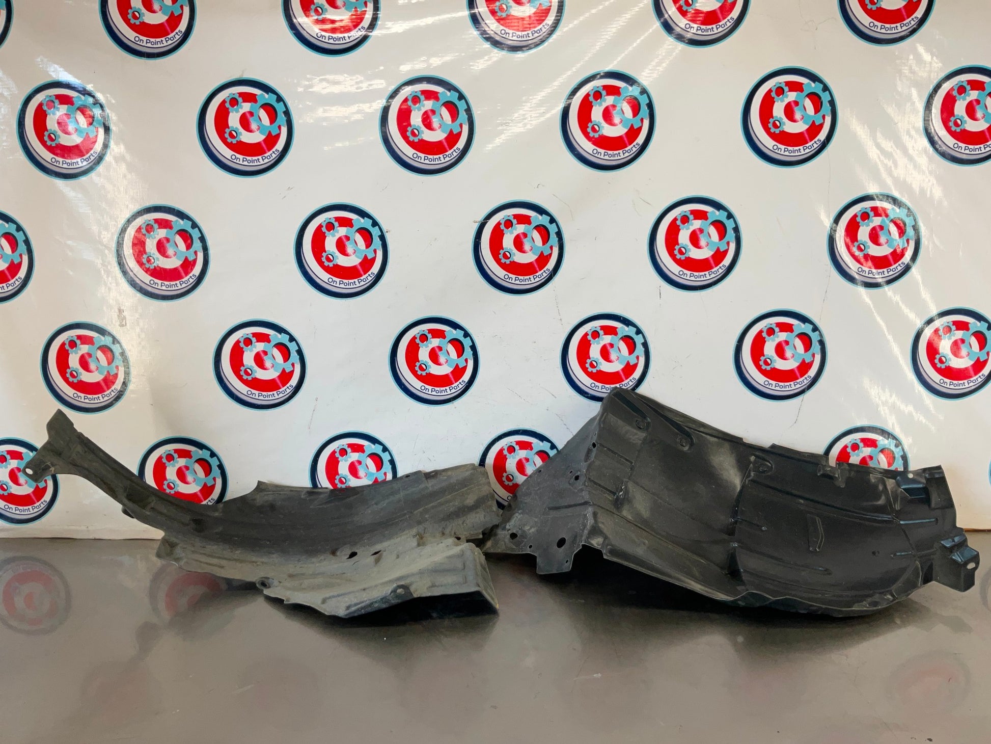 2004 Infiniti G35 Driver Left Inner Fender Liners Splash Guard OEM 25BFND3 - On Point Parts Inc