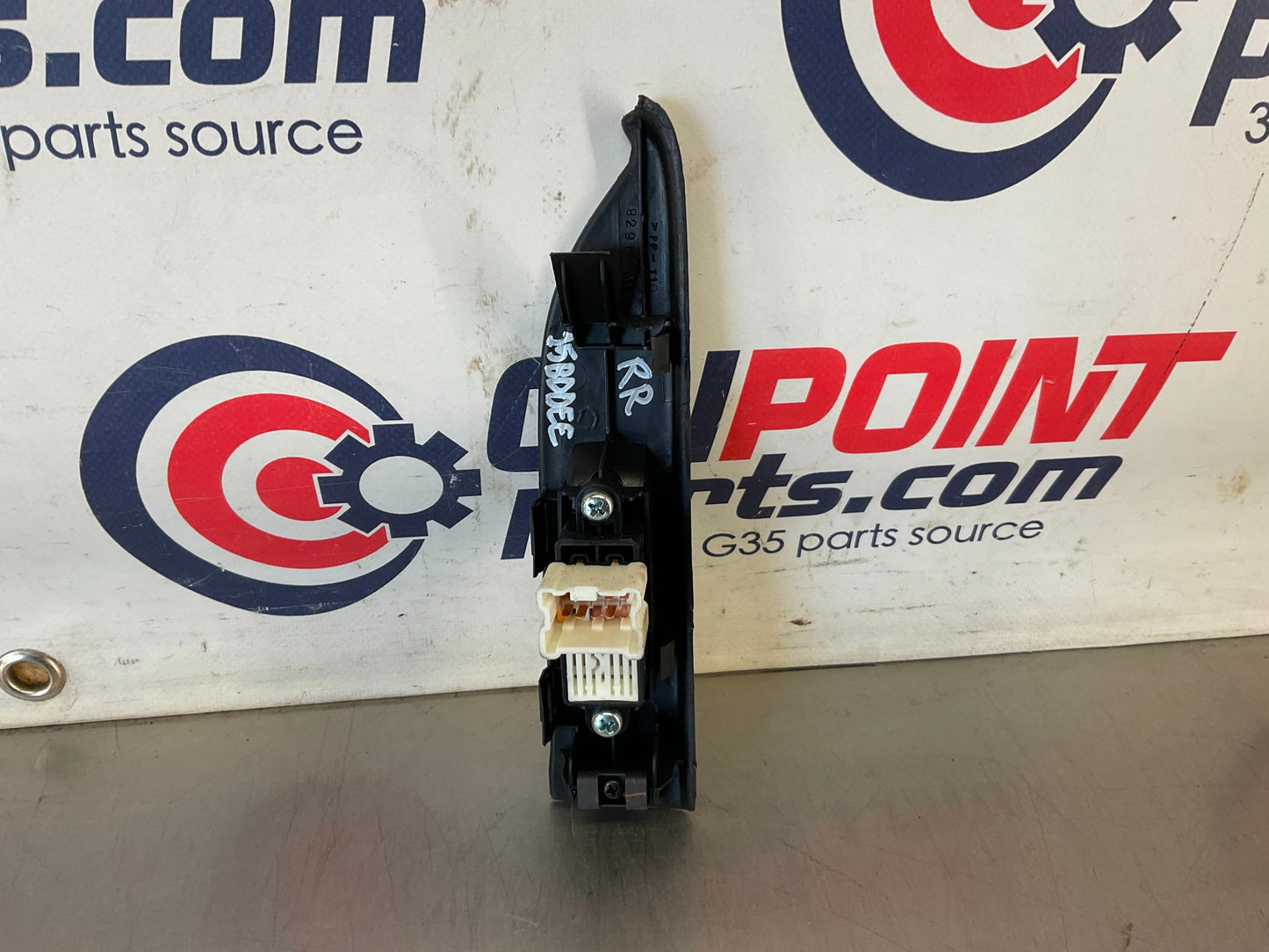 2003 Infiniti G35 Sedan Passenger Right Rear Window Switches 82960 OEM 15BDDEE - On Point Parts Inc