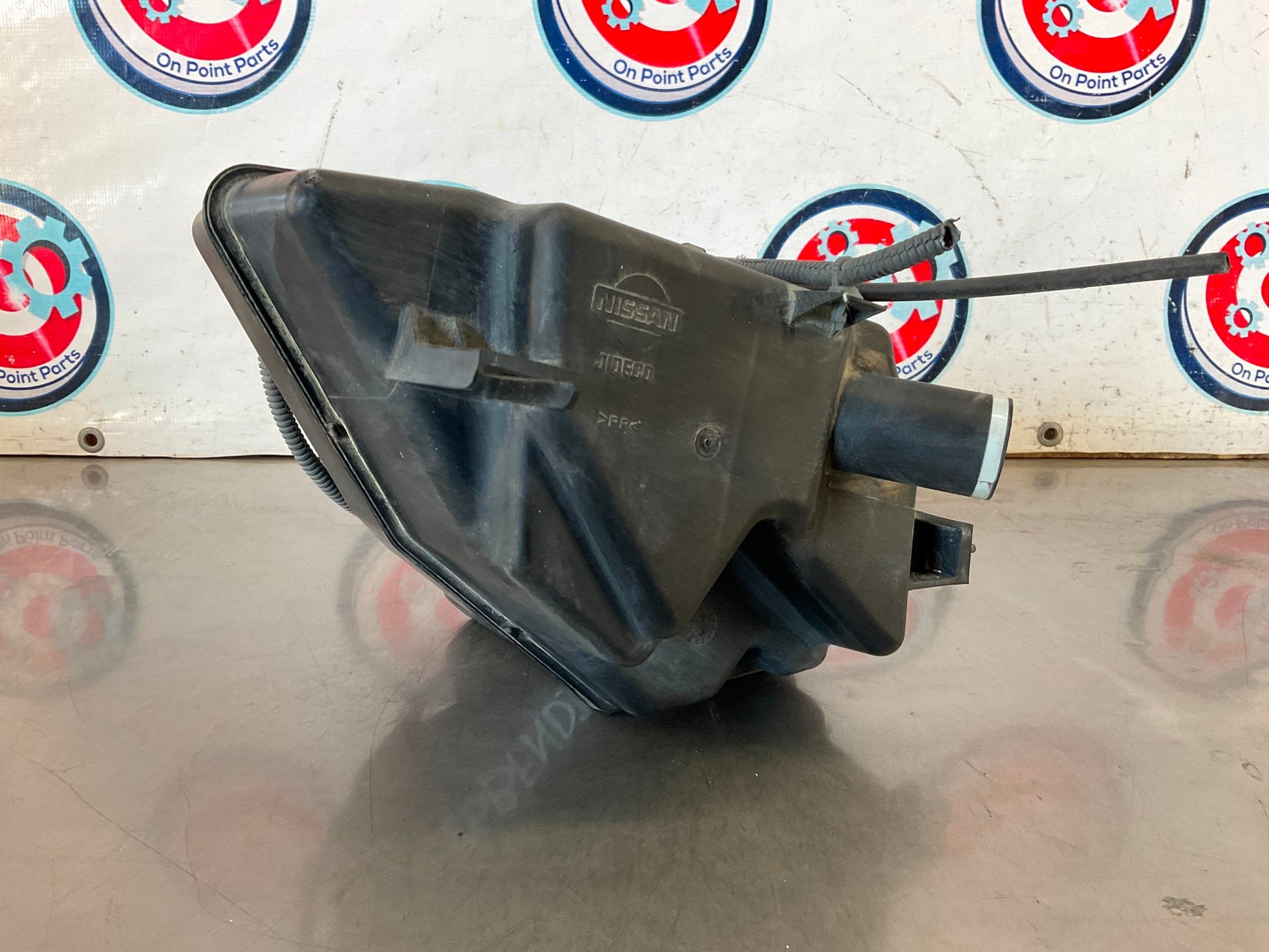 2004 Infiniti G35 Windshield Wiper Fluid Tank Reservoir OEM 25BFNDI - On Point Parts Inc