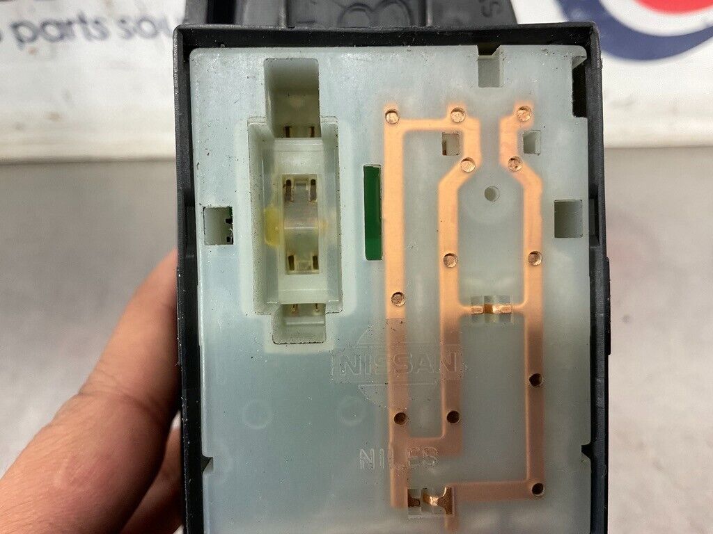 2005 Infiniti G35 Driver Left Master Door Lock Window Switches 80961 OEM 11BFMEA - On Point Parts Inc