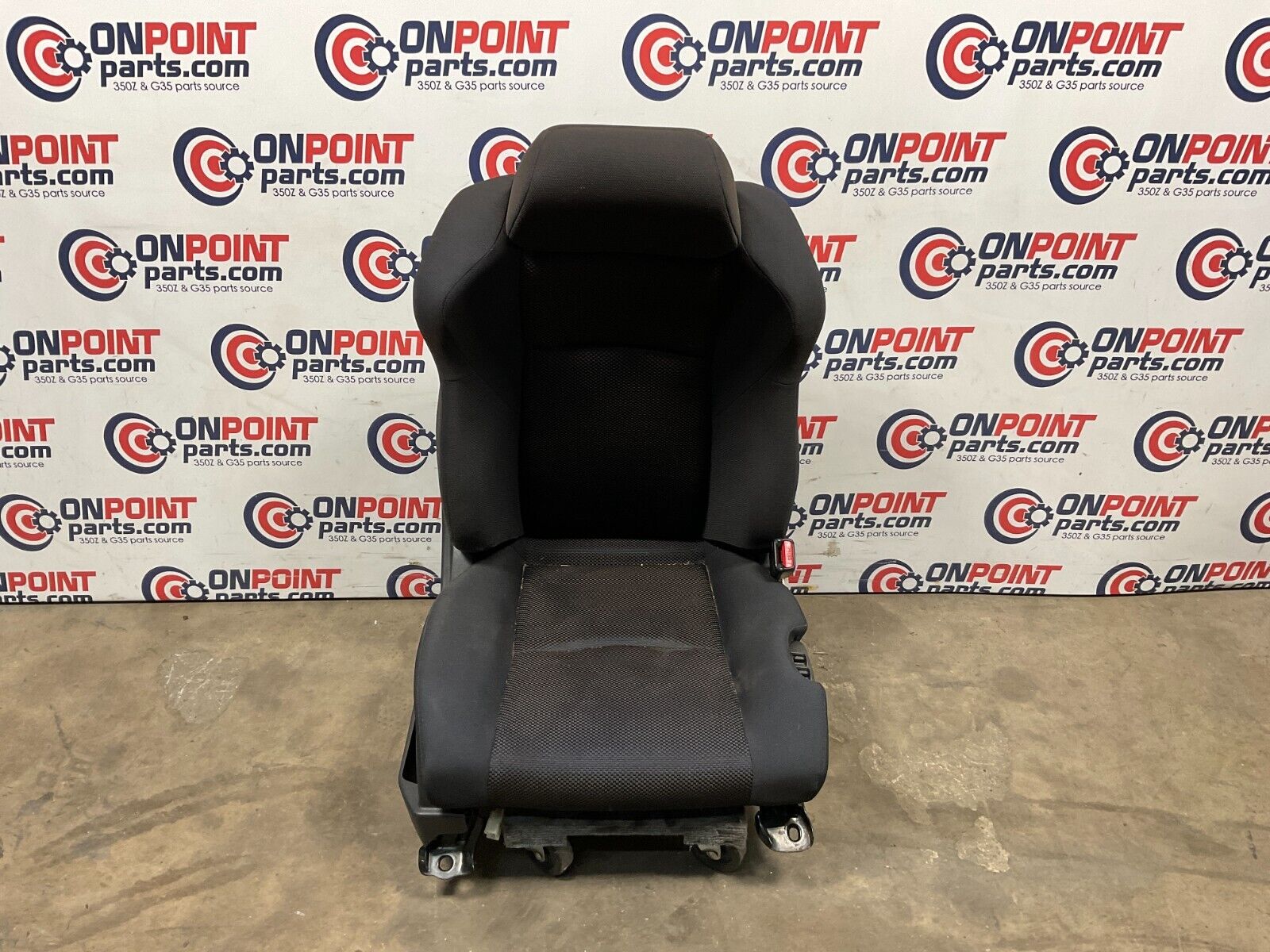 2004 Nissan 350Z Passenger Right Convertible Power Cloth Seat OEM 25BF9E9 - On Point Parts Inc