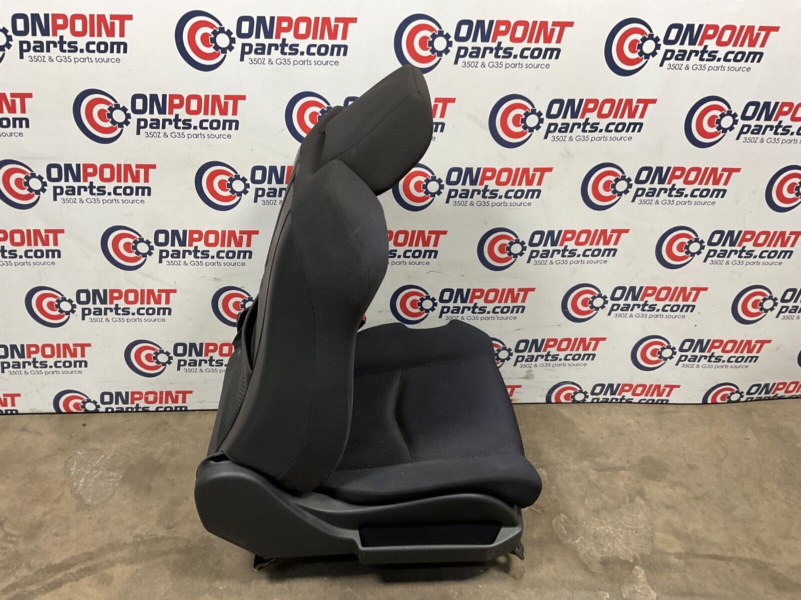 2004 Nissan 350Z Passenger Right Convertible Power Cloth Seat OEM 25BF9E9 - On Point Parts Inc