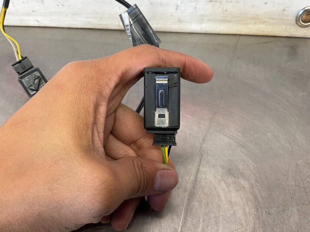 2006 BMW 330i E90 Auxiliary Port with Wire Harness OEM 12BF1EC - On Point Parts Inc